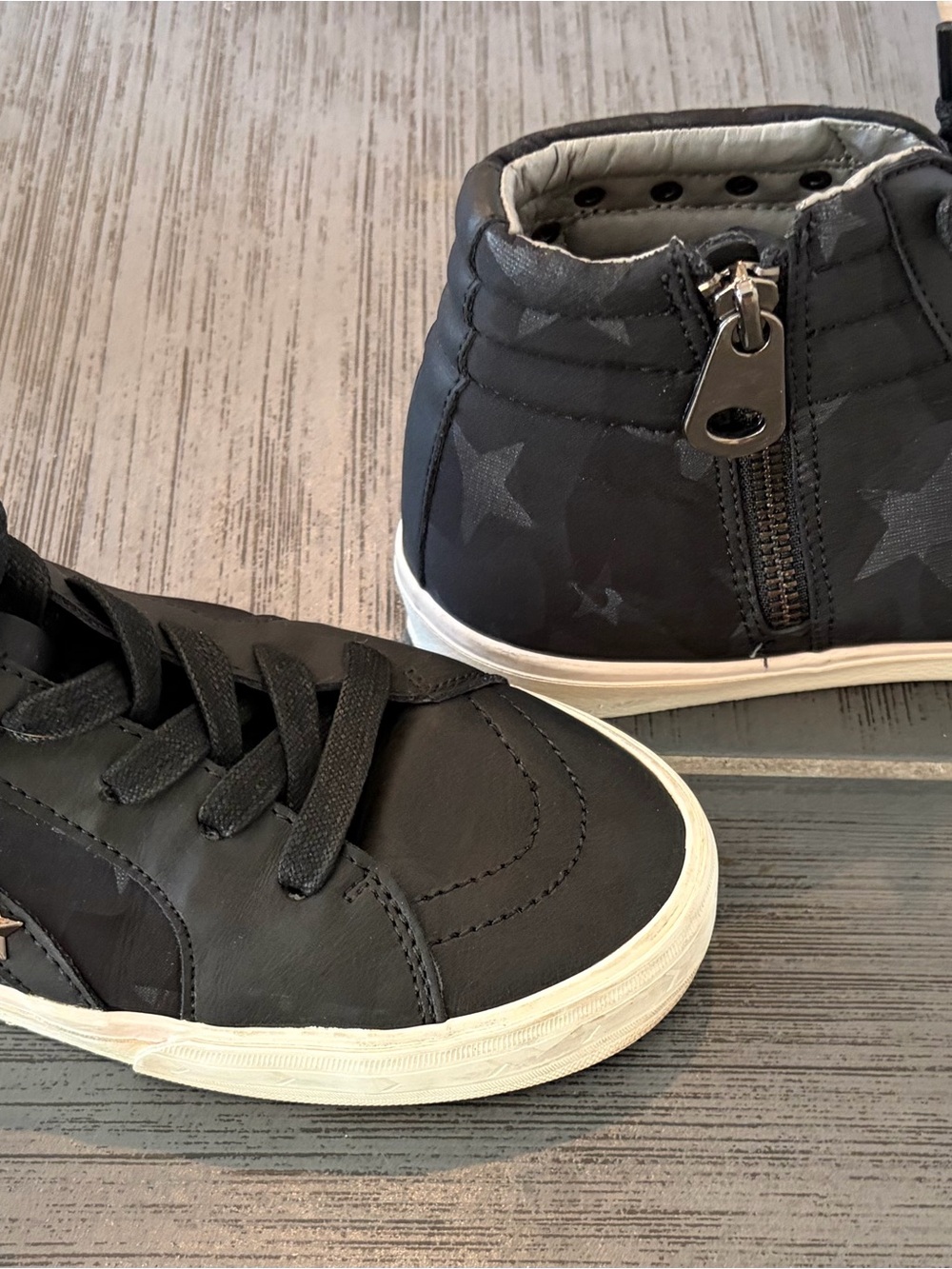 Vintage Havana women’s Black Star High-Top Sneakers